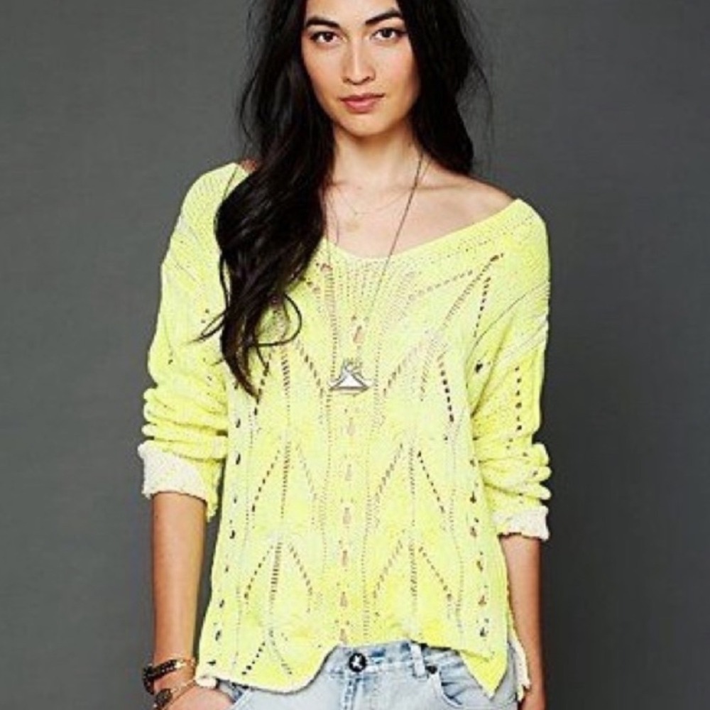 Free People Spray Highlighter Neon Yellow Cable Knit V‎ Neck Pullover Sweater M